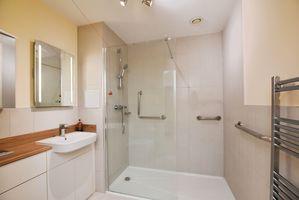 Photo 1- click for photo gallery